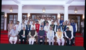 Mehulbhai Sanghvi Honored by Vice President C.P. Radhakrishnan for Excellence in Philanthropy in Mumbai