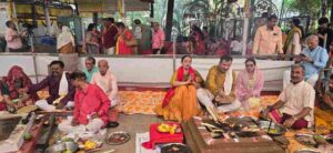shri-kanakai-mataji-temple-the-rituals-of-the-elders-and-the-dedication-of-the-new-generation