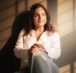 "Astrology vs Tarot: Who will give an immediate solution?"